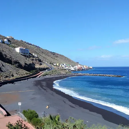 Charming Views & Stylish El Rosario